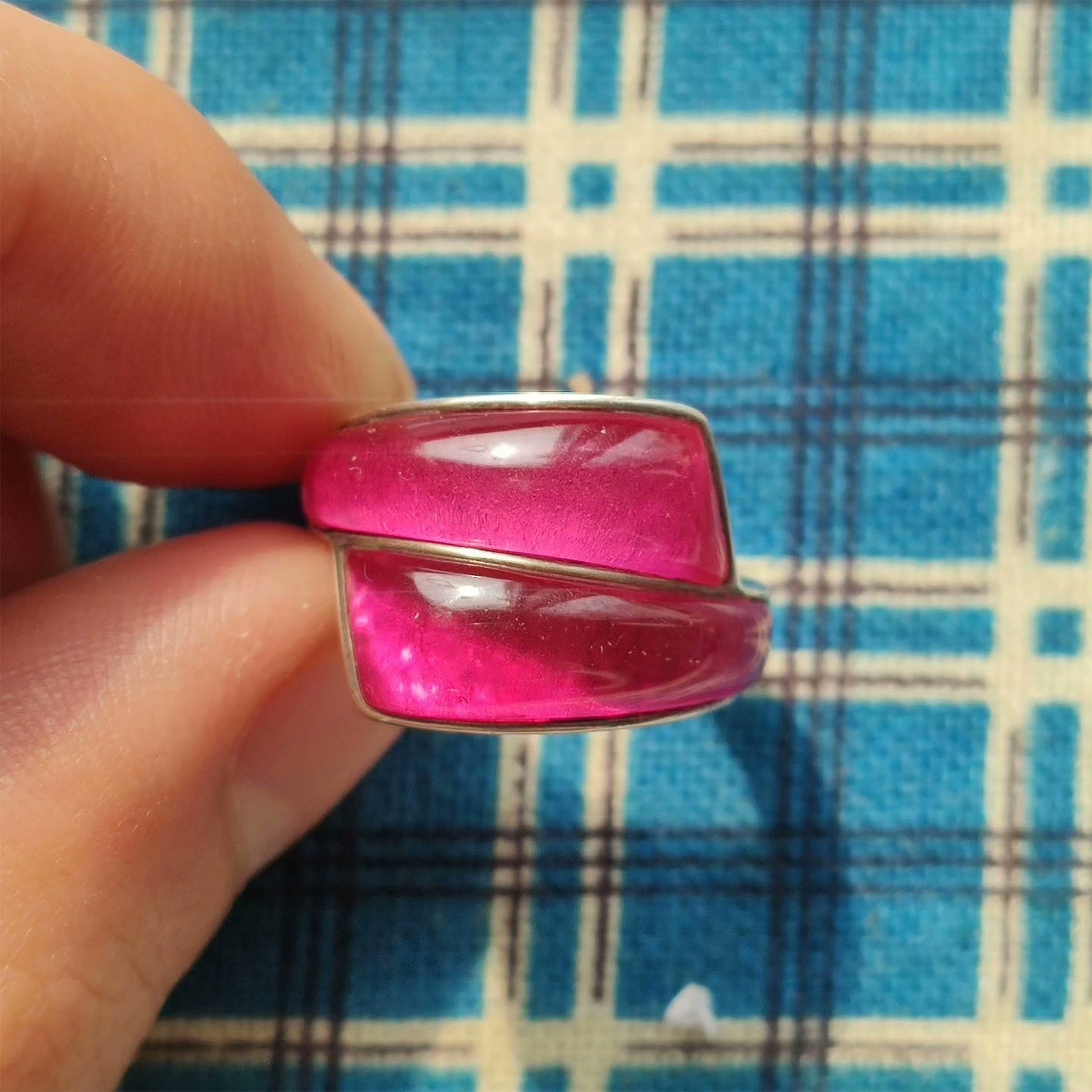 Modern Statement Ring with Bold Red Resin Inlay – Sterling Silver Geometric Wrap Design