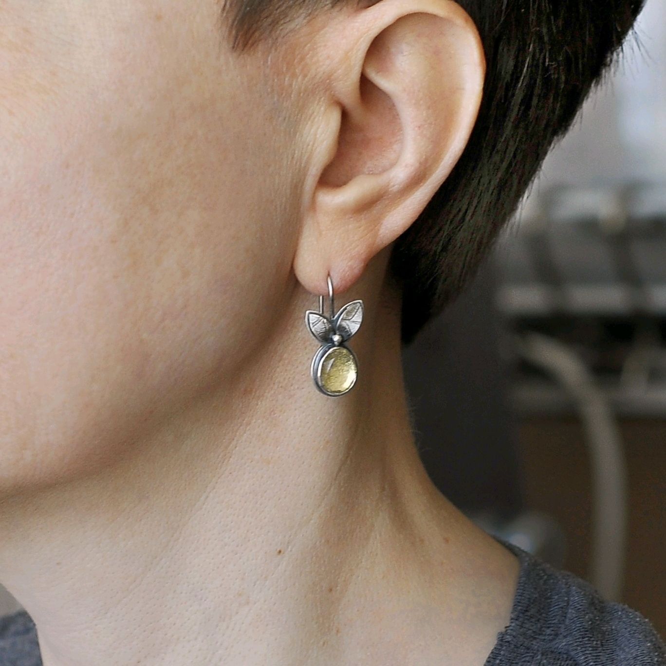 925 silver inlaid crystal flower earrings