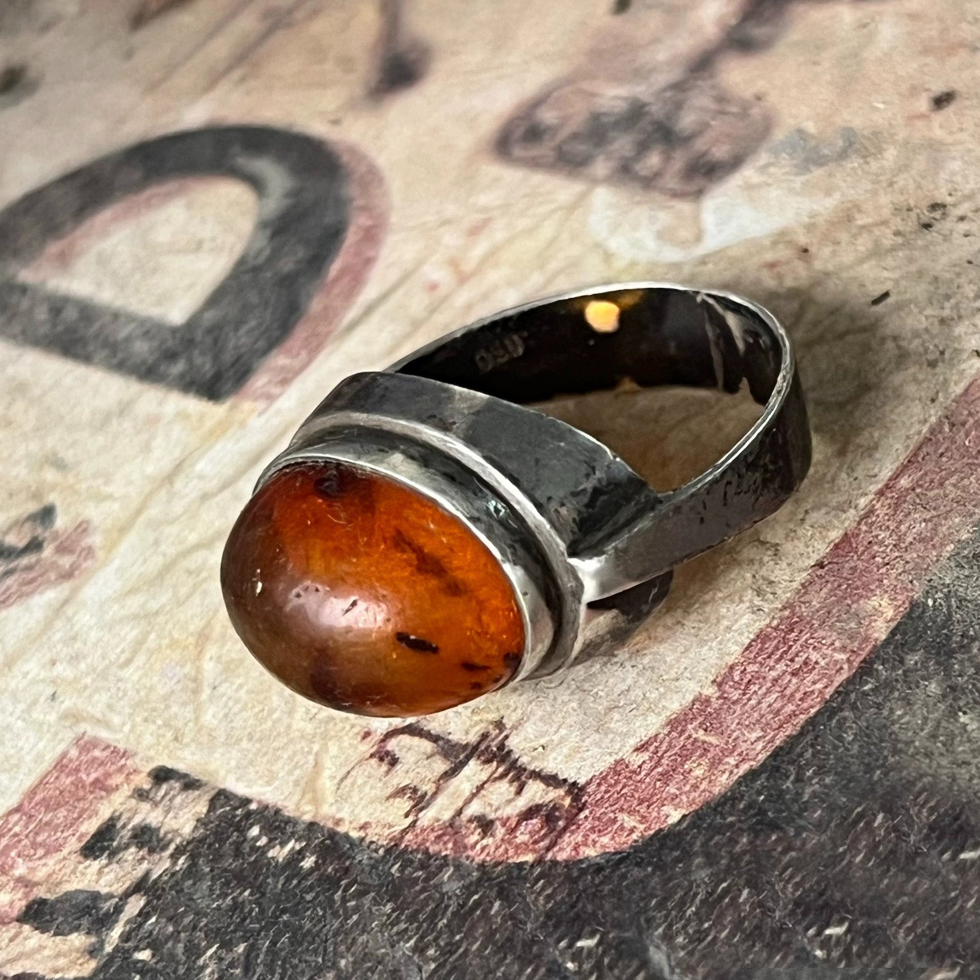 Handcrafted Sterling Silver Amber Ring – Unique Oval Design with Natural Amber Stone"