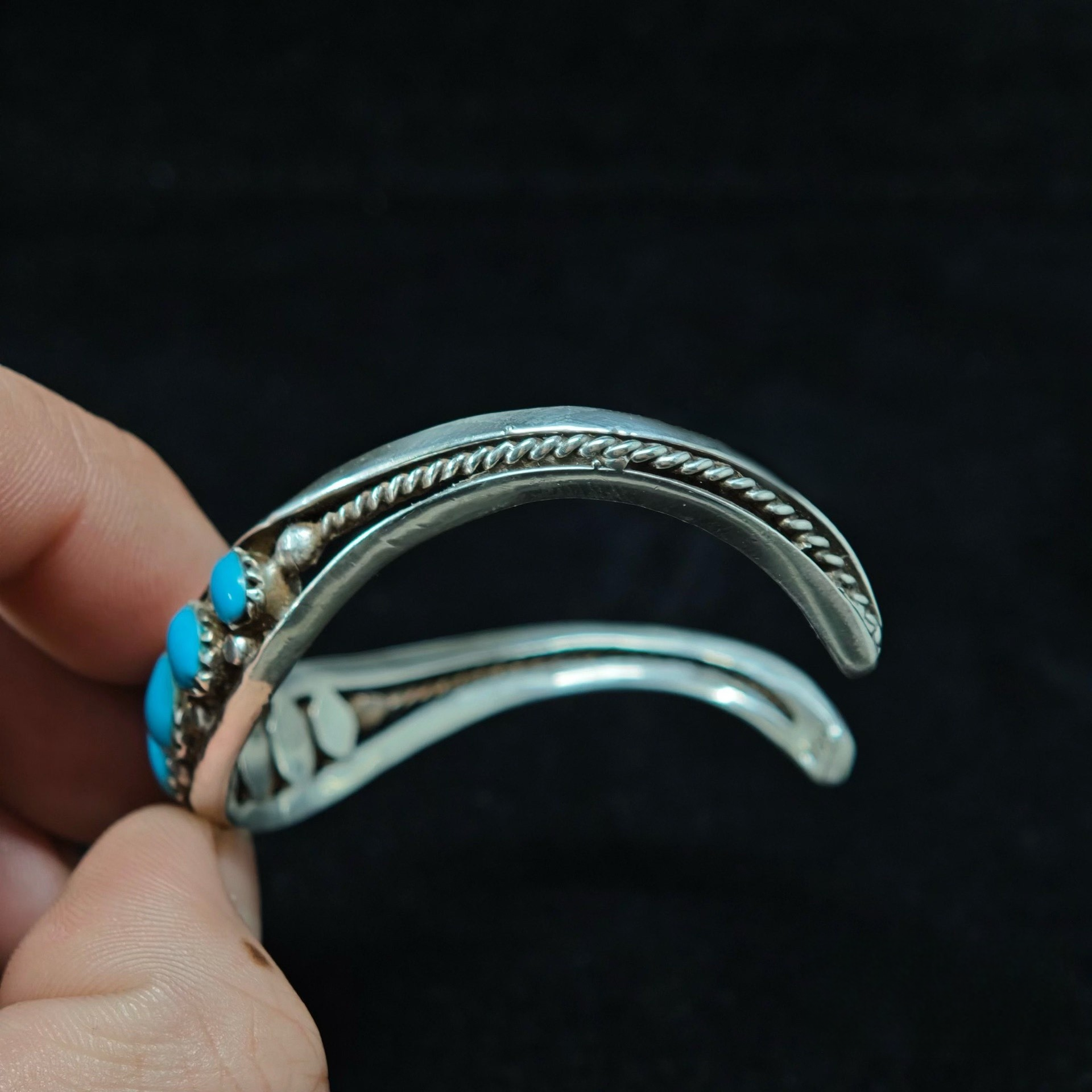 Vintage Navajo-Style Sterling Silver Cuff Bracelet with Multi-Turquoise Stones – Handcrafted Bohemian Jewelry
