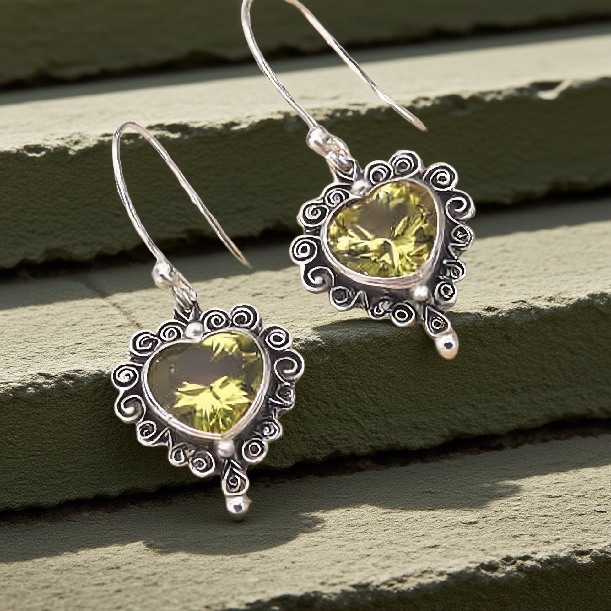 Vintage Floral Drop Earrings with Blue Gemstones – Sterling Silver Ocean-Inspired Victorian Jewelry(副本)