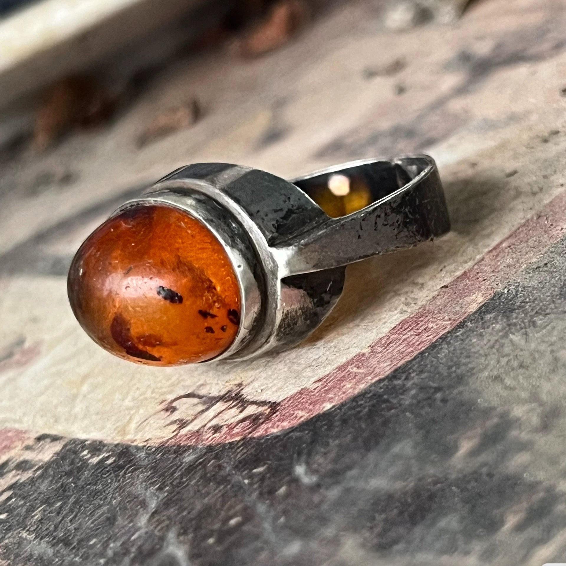 Handcrafted Sterling Silver Amber Ring – Unique Oval Design with Natural Amber Stone"