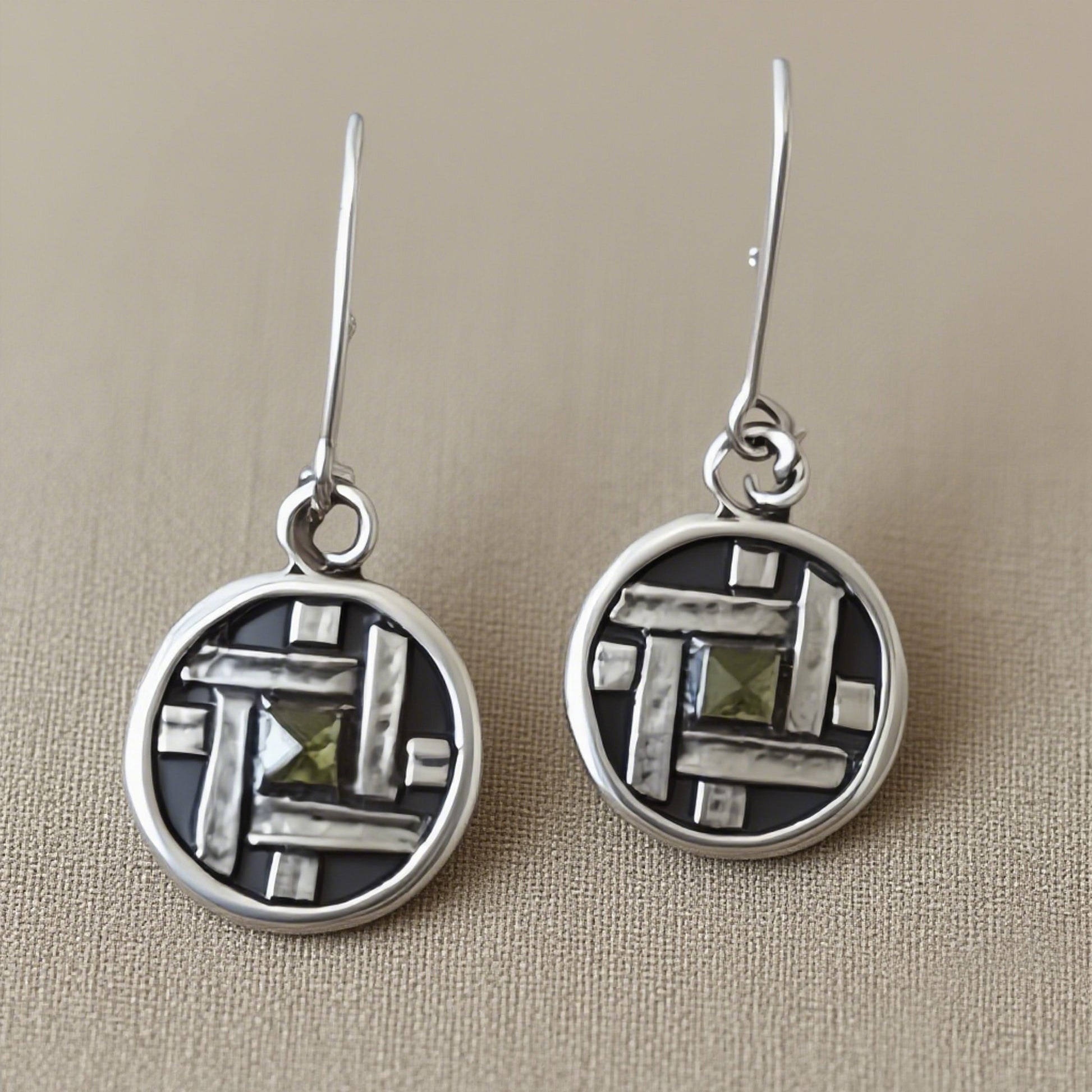 Elegant Geometric Silver Earrings with Green Crystal Inlay