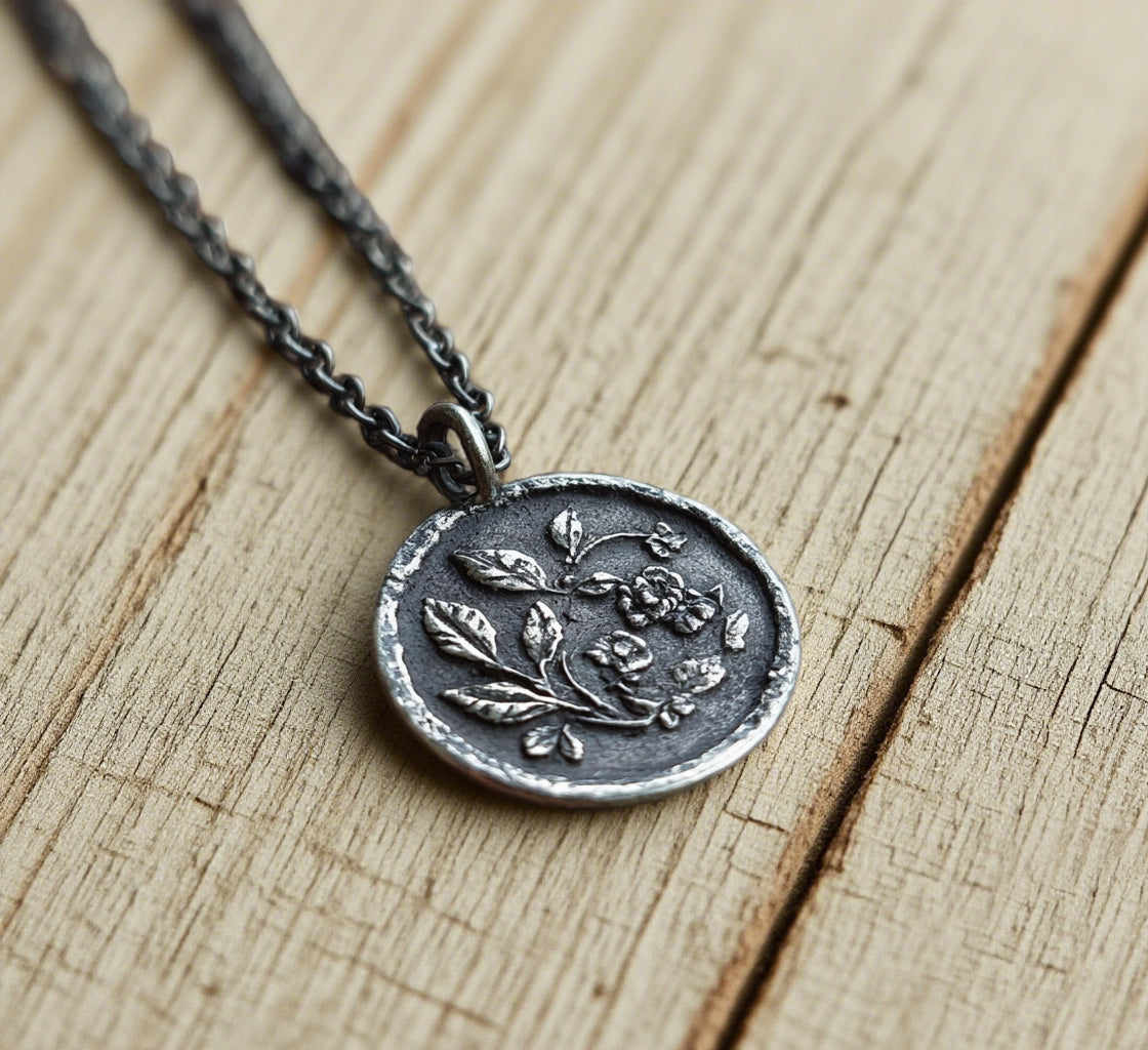 Vintage Floral Wax Seal Pendant Necklace – Antique Silver Round Medallion with Botanical Relief Design