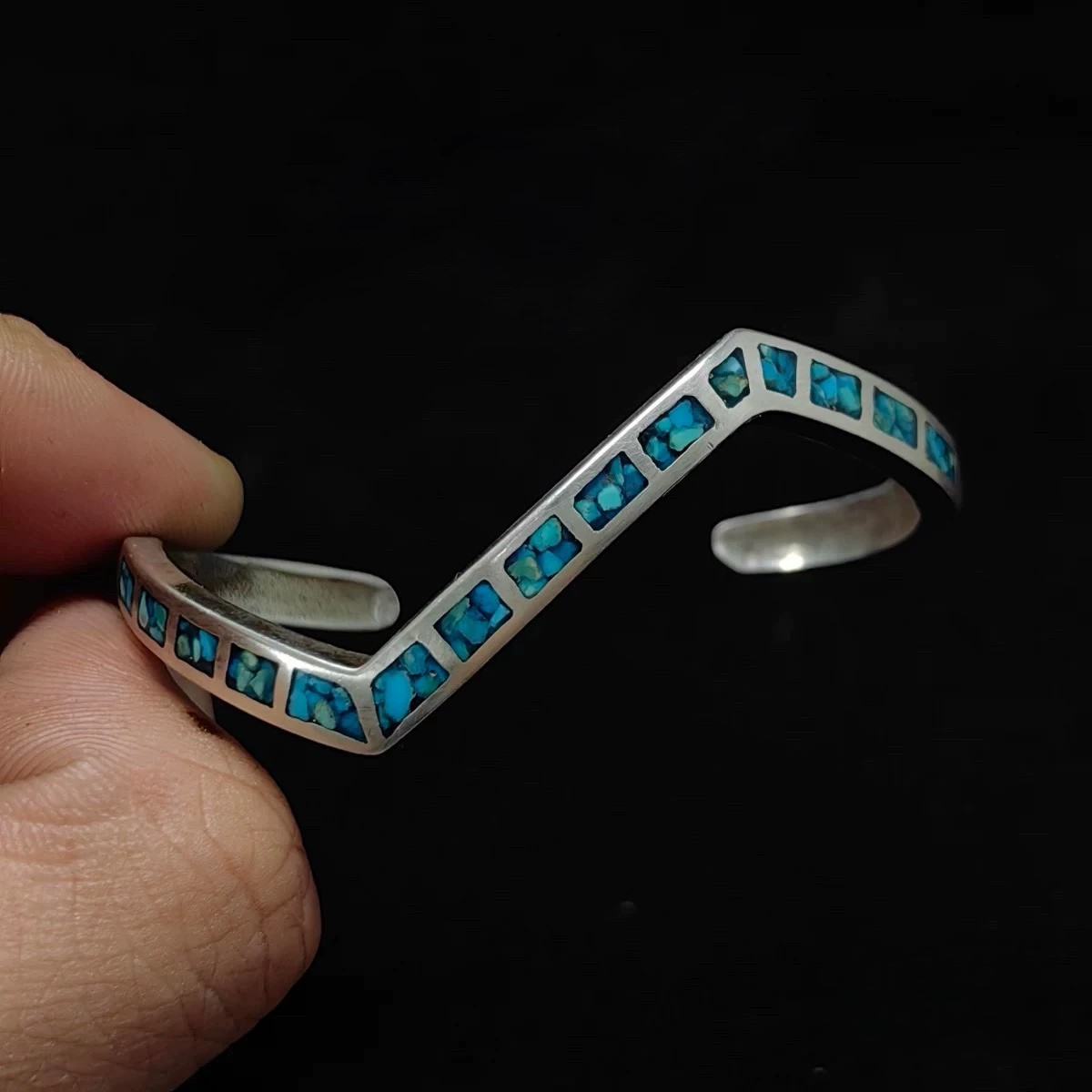 Chevron Turquoise Inlay Sterling Silver Cuff Bracelet – V-Shaped Modern Southwestern Bangle for Women