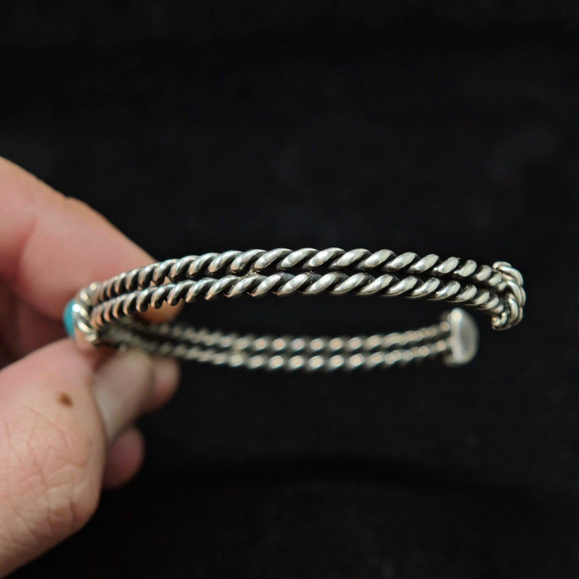 Twisted Rope Sterling Silver Cuff Bracelet with Turquoise – Handcrafted Southwestern Style Bangle