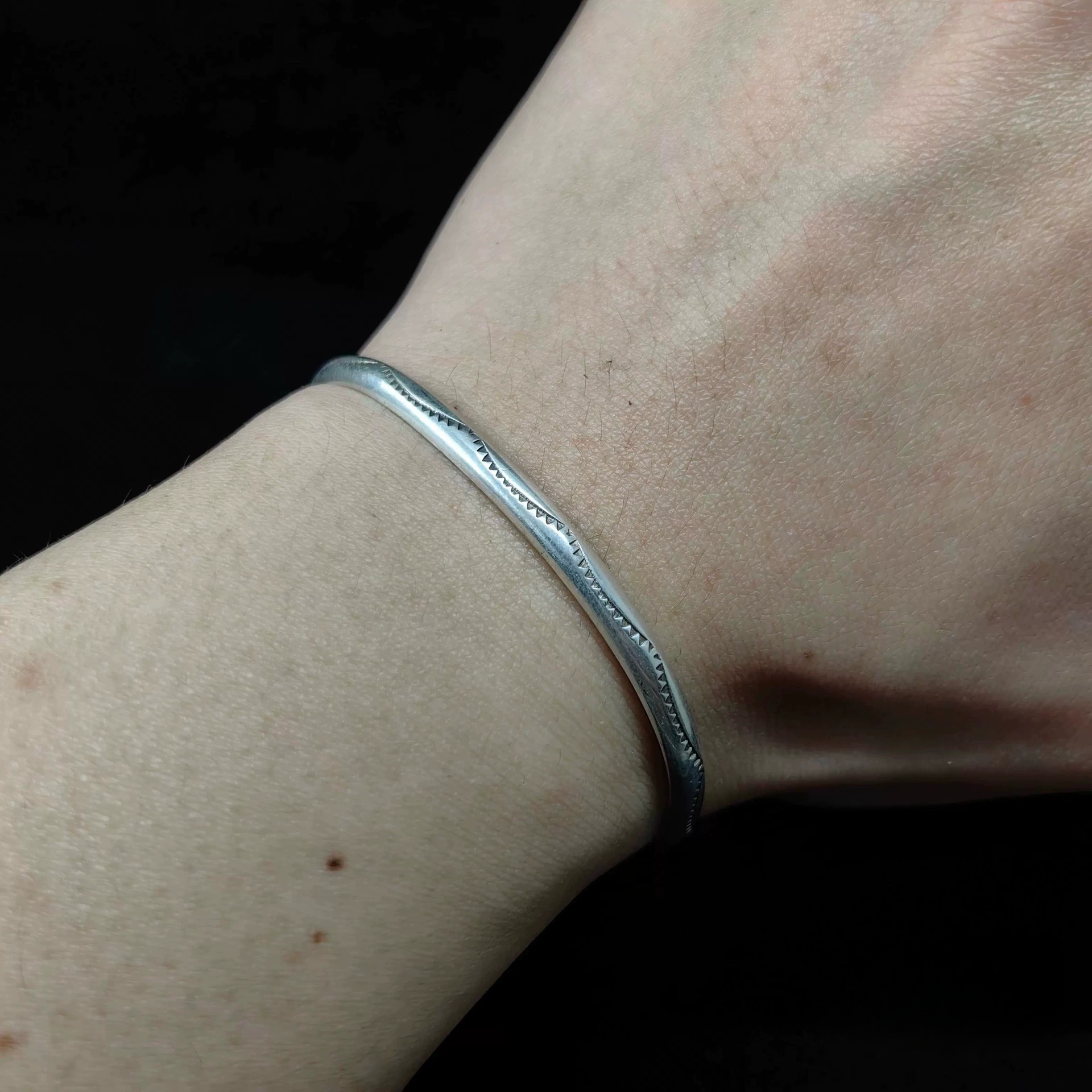 Sterling Silver Textured Edge Cuff Bracelet – Handcrafted Minimalist Open Bangle for Men and Women