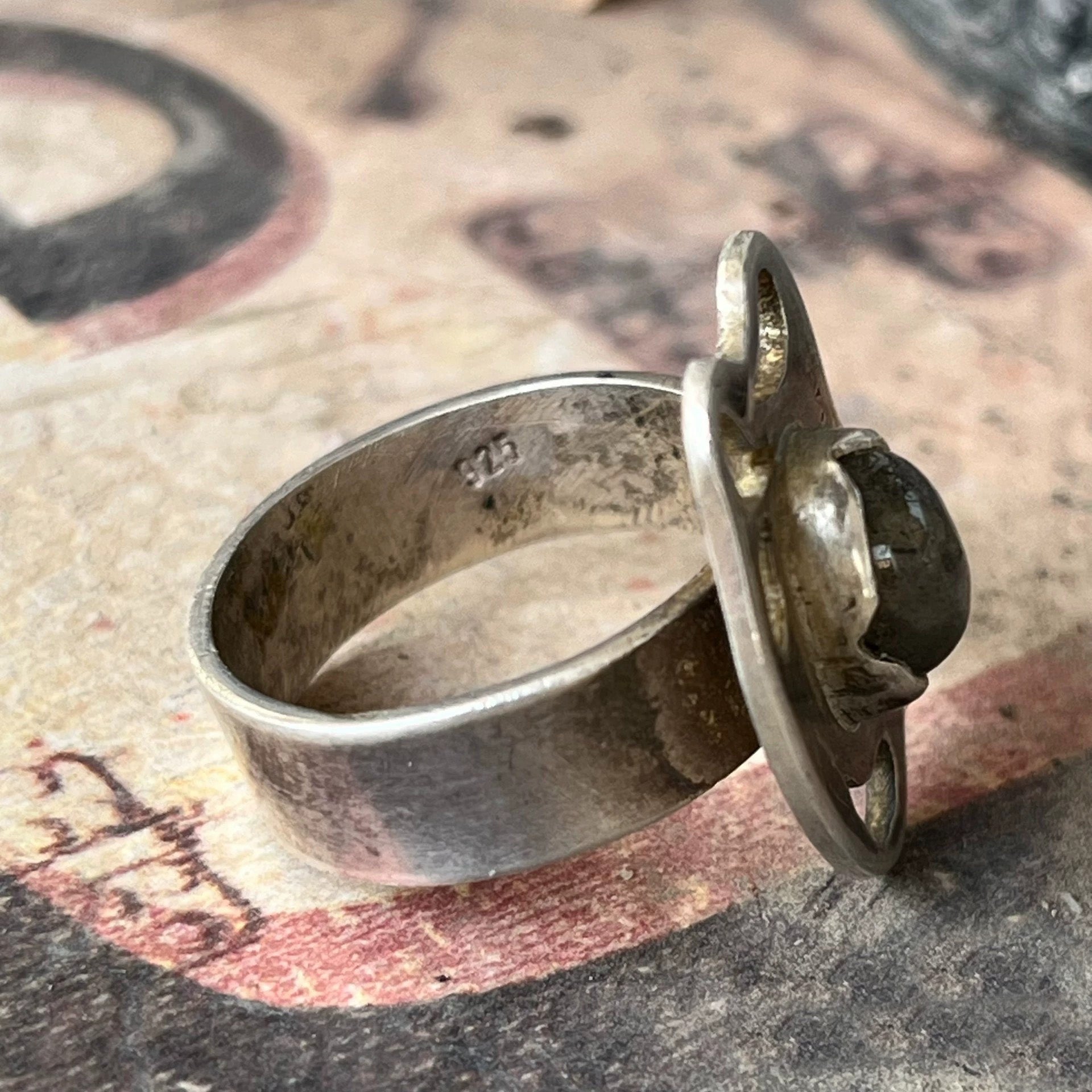 Organic Labradorite Ring – Handcrafted Sterling Silver Cutout Art Jewelry