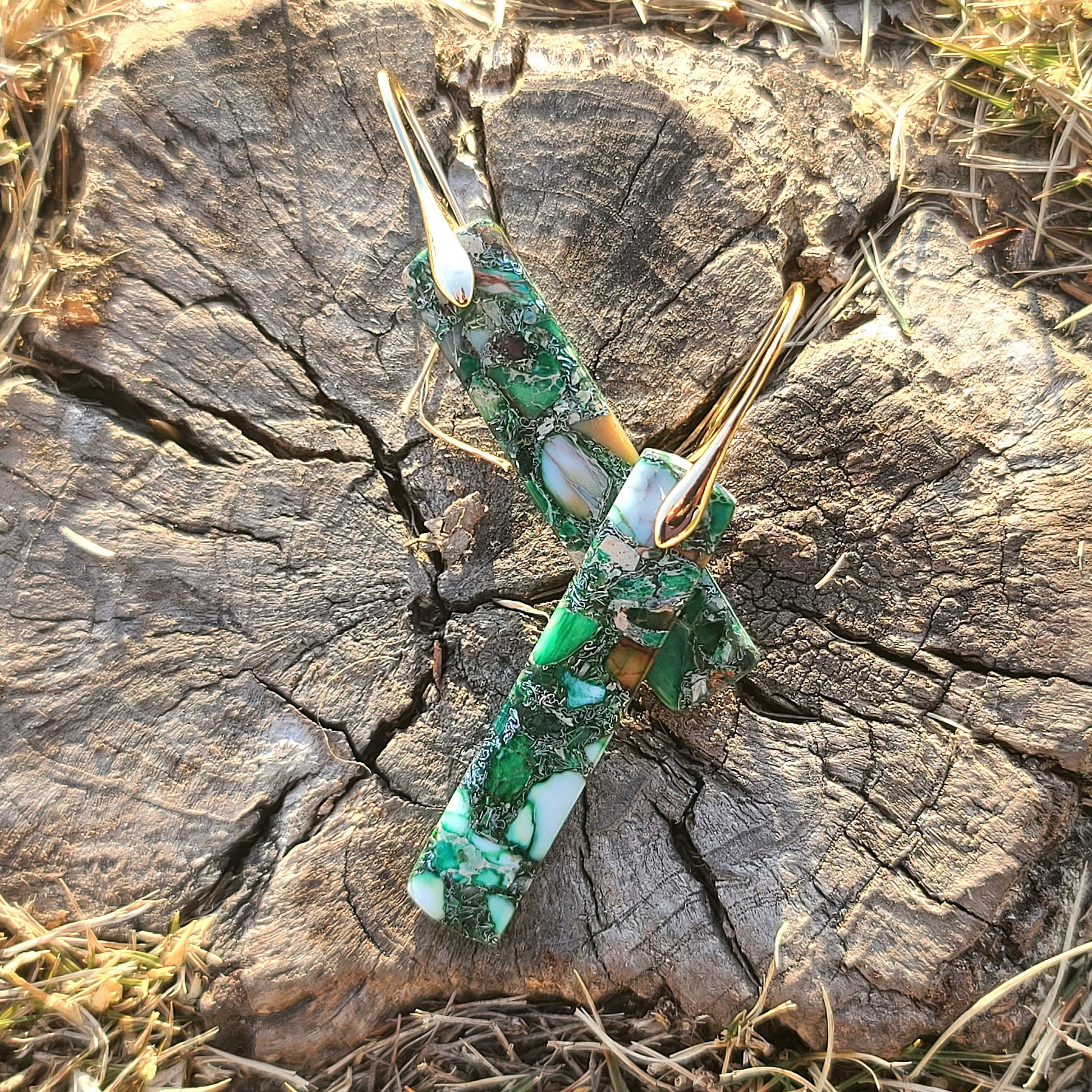 Handcrafted Emerald Green Mosaic Resin Earrings – Nature-Inspired Long Drop Earrings with Gold Hooks