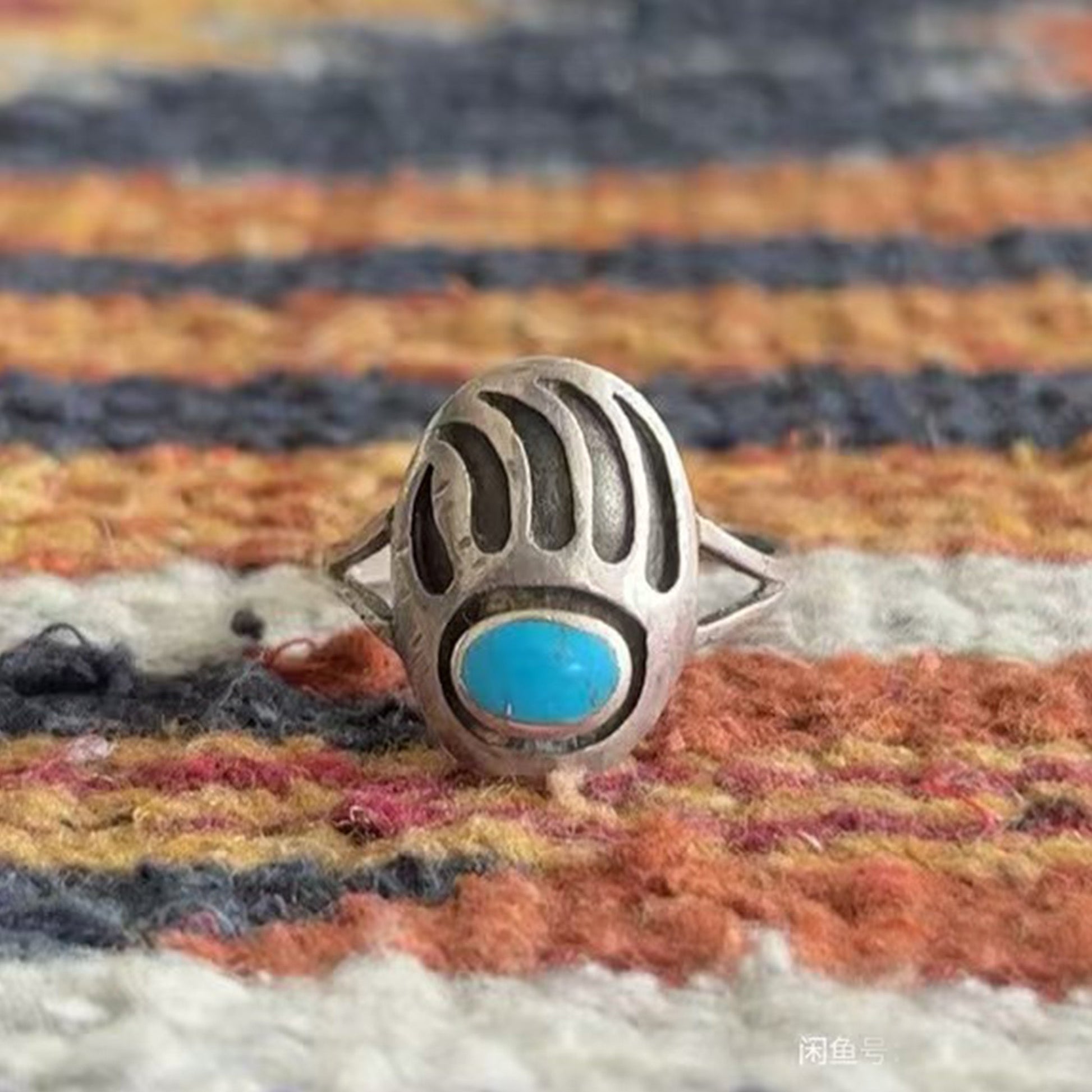 Vintage Sterling Silver Bear Paw Ring with Turquoise