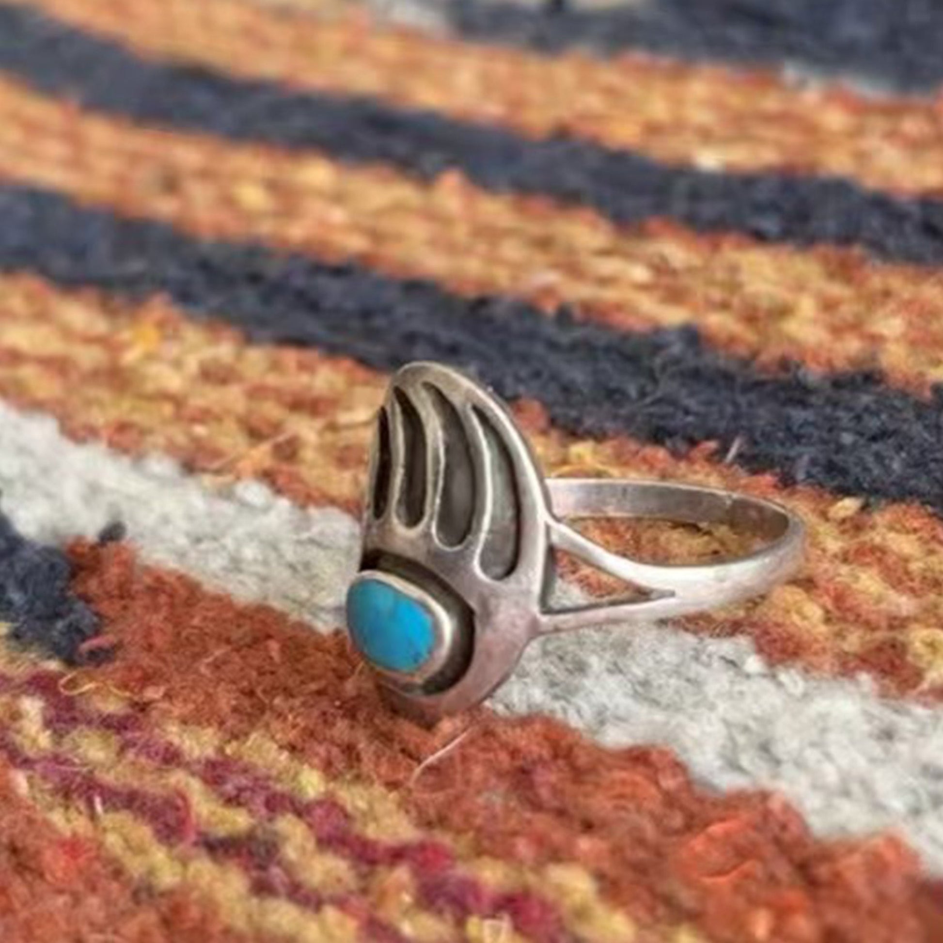 Vintage Sterling Silver Bear Paw Ring with Turquoise