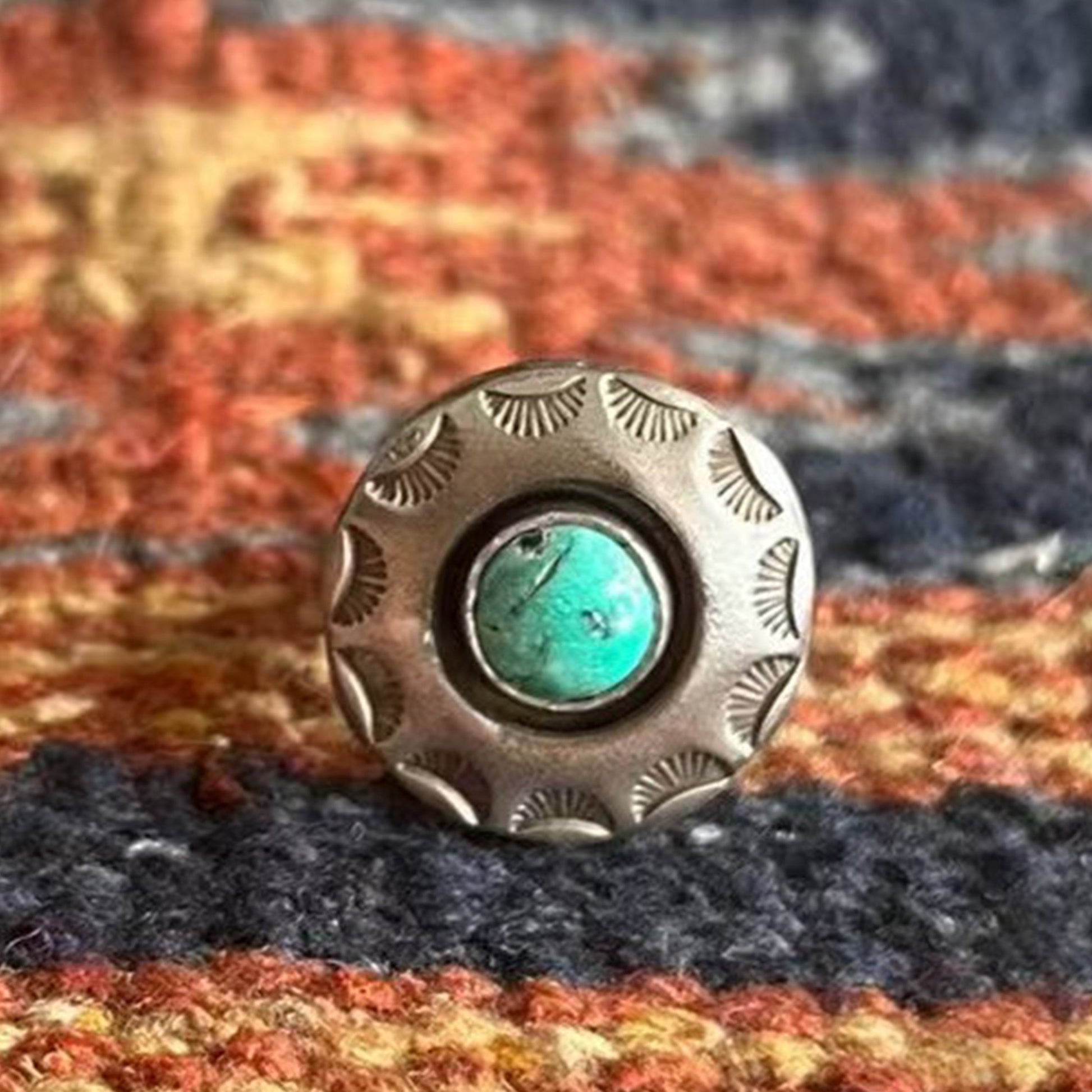 Vintage Southwestern Sterling Silver Ring – Round Concho Design with Turquoise Center Stone