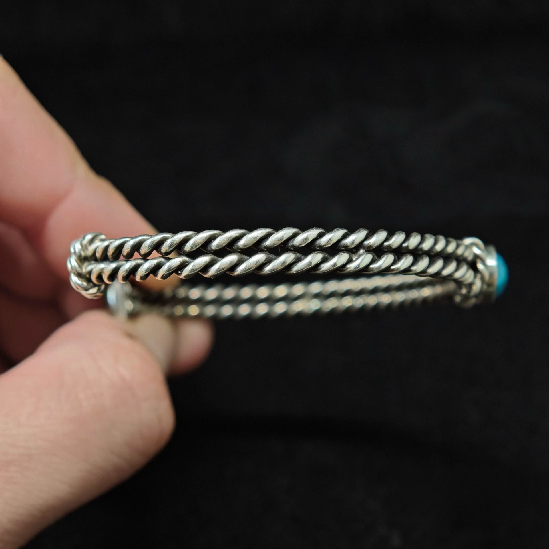 Twisted Rope Sterling Silver Cuff Bracelet with Turquoise – Handcrafted Southwestern Style Bangle
