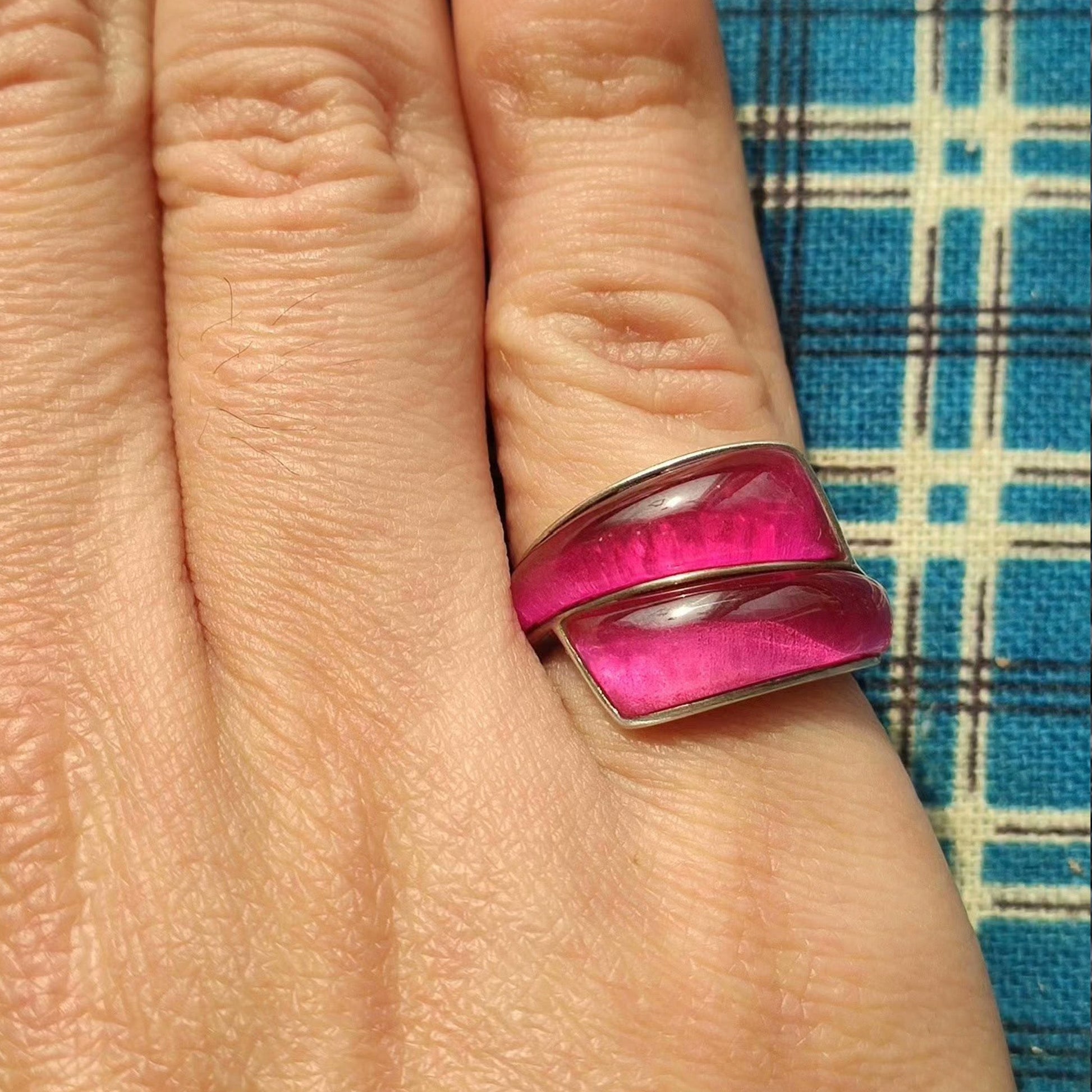 Modern Statement Ring with Bold Red Resin Inlay – Sterling Silver Geometric Wrap Design