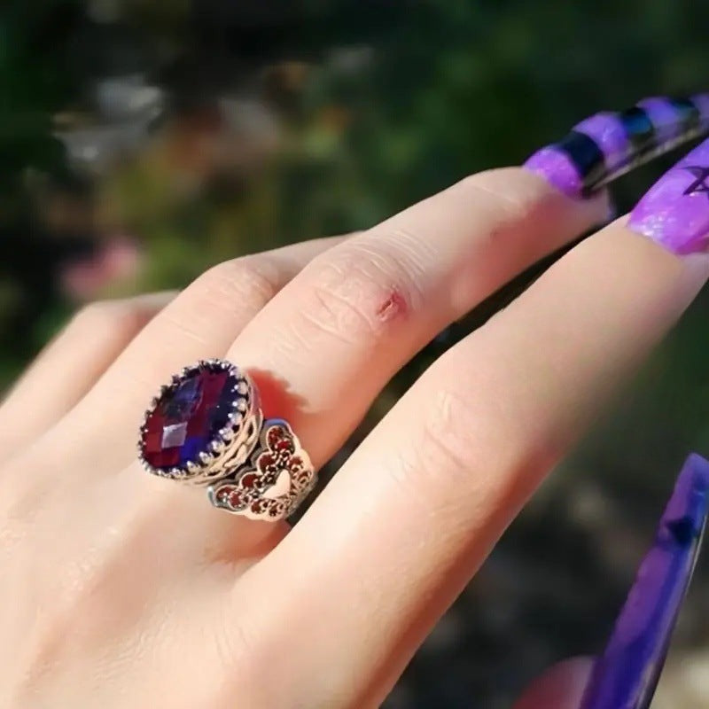 Retro Exaggerated And Simple Personalized Women's Ring