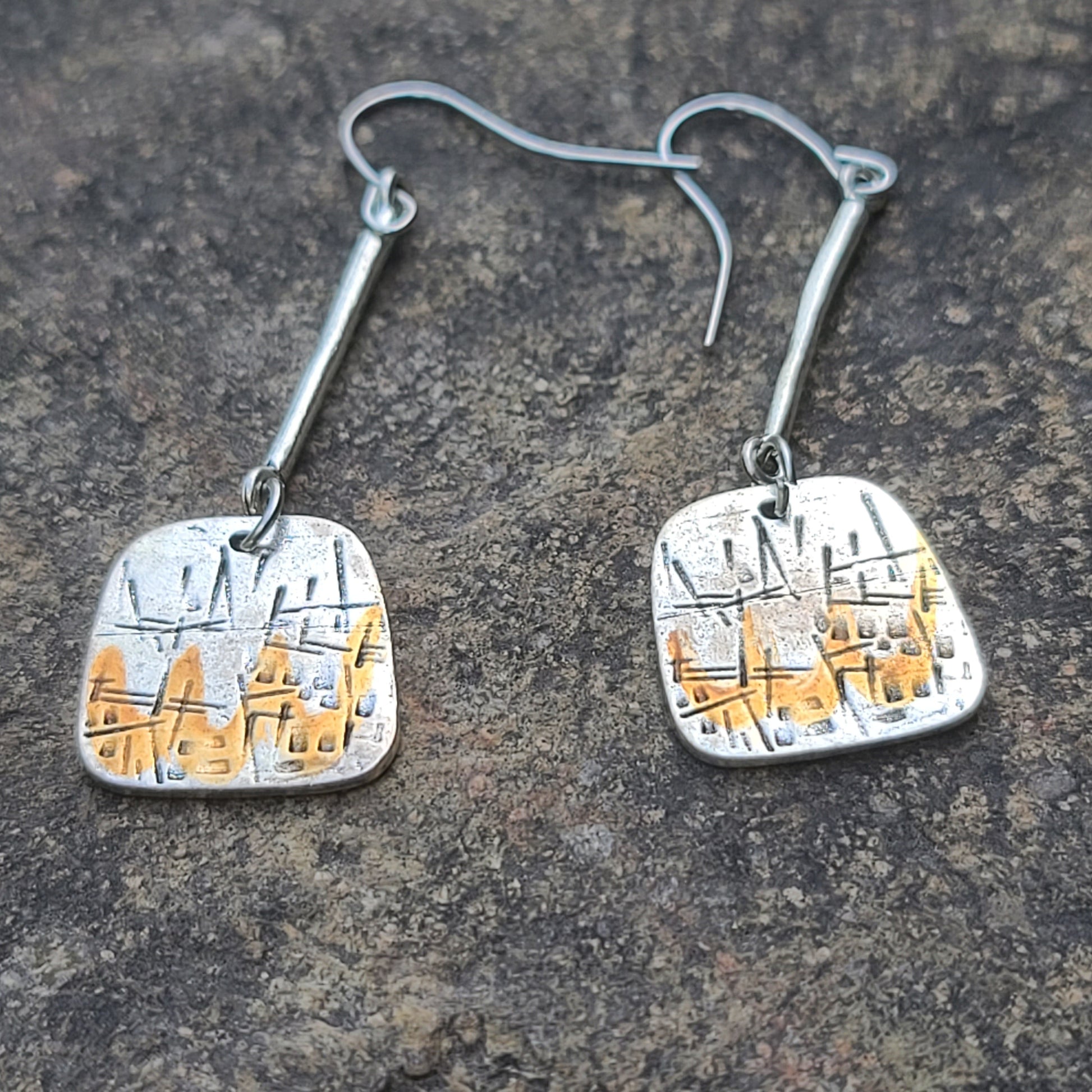 Modern Textured Drop Earrings – Gold-Tone Geometric Dangles with Artisan Finish