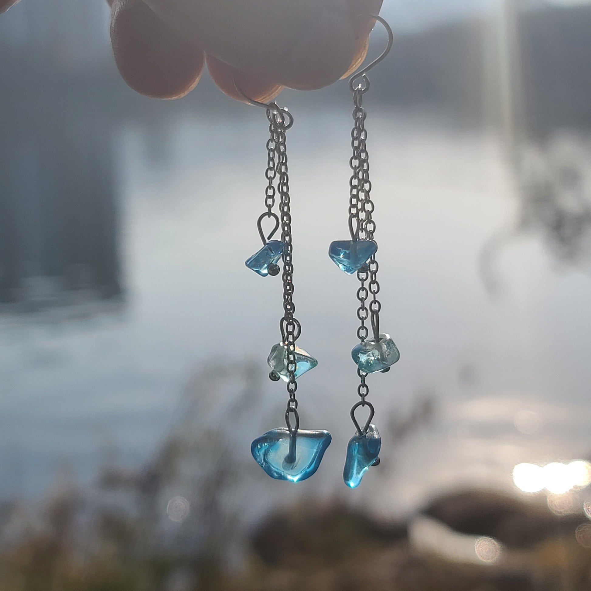 Elegant Blue Crystal Chip Dangle Earrings – Silver Chain Waterfall Drop Design