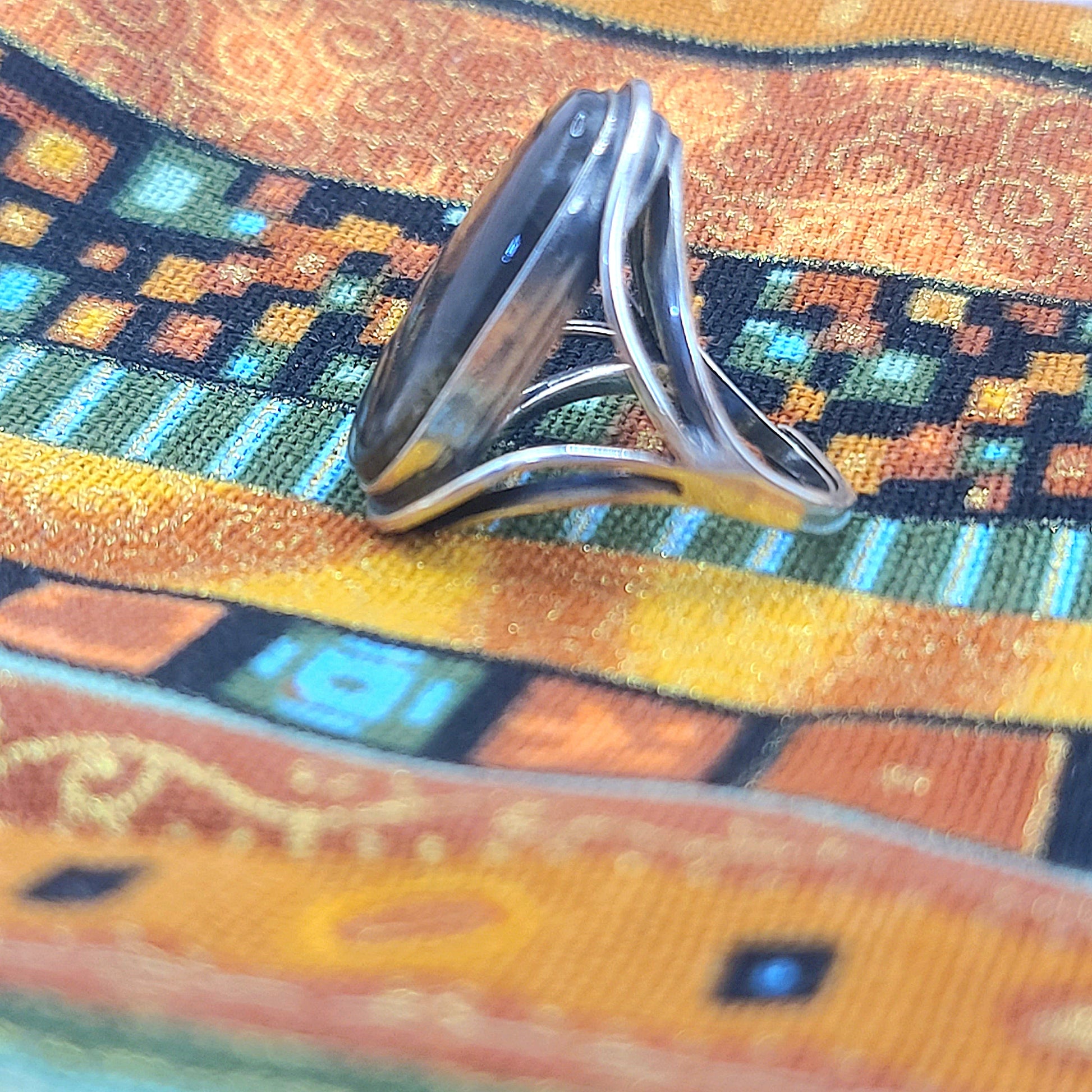 Handcrafted Labradorite Ring – Sterling Silver Statement Ring with Iridescent Blue Flash