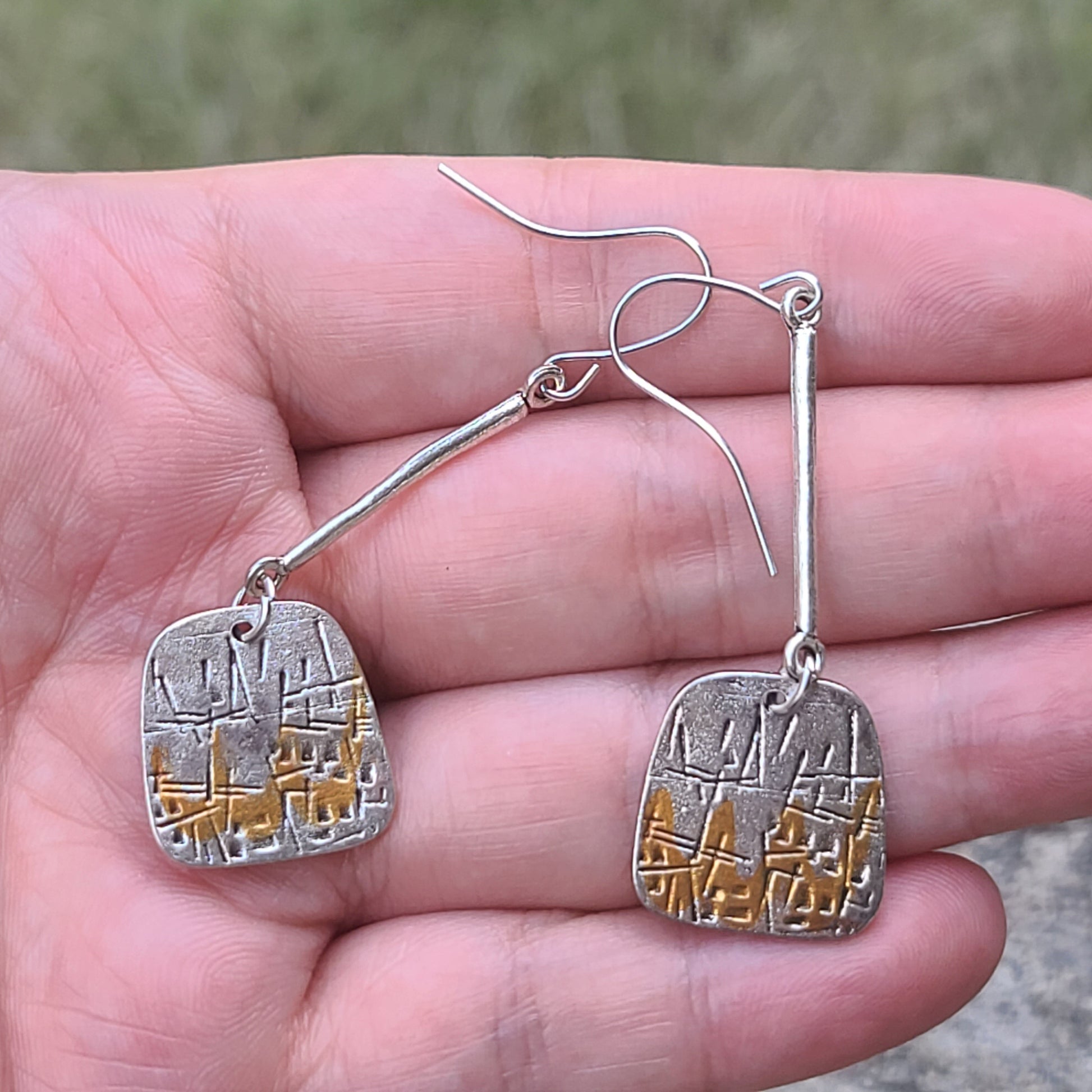 Modern Textured Drop Earrings – Gold-Tone Geometric Dangles with Artisan Finish