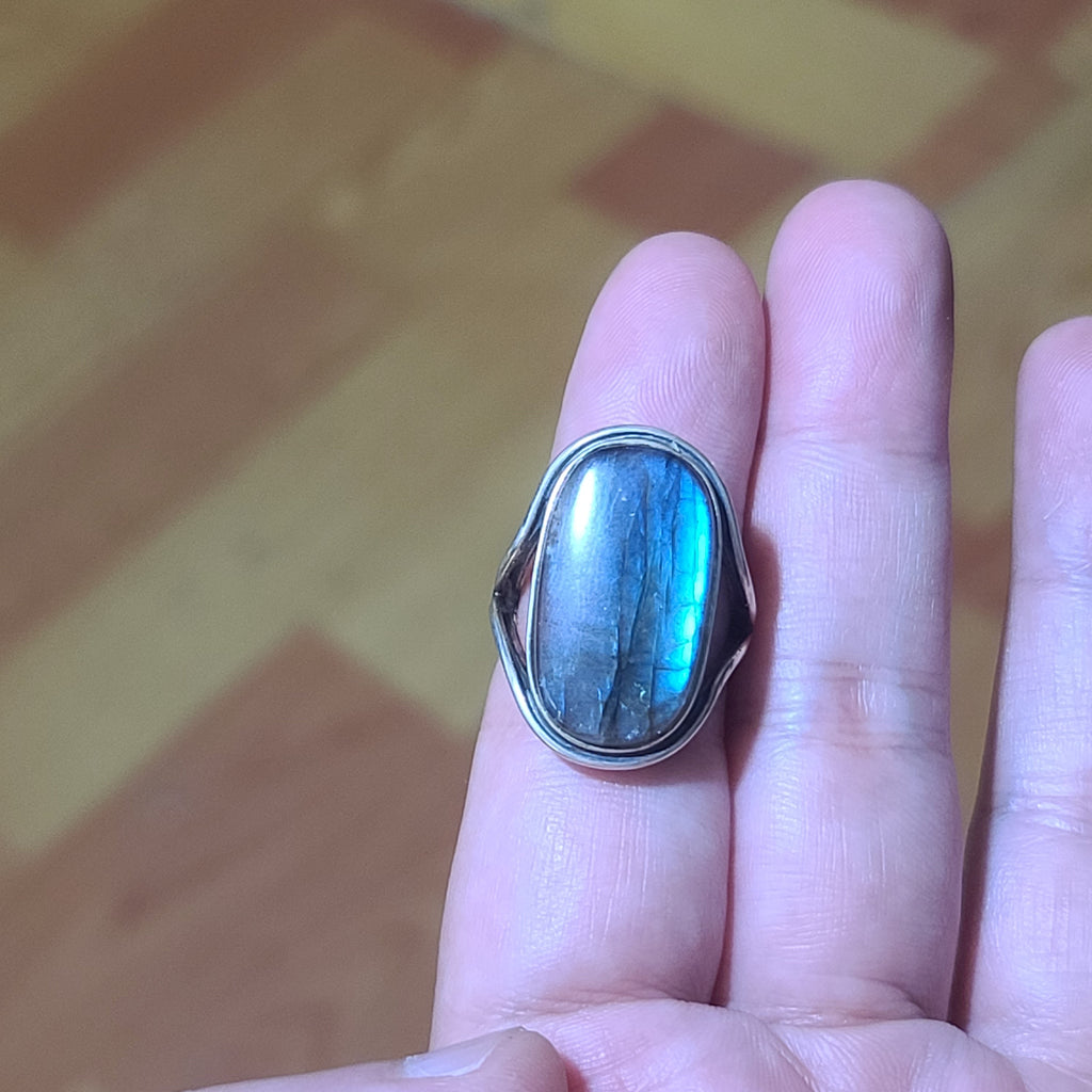 Handcrafted Labradorite Ring – Sterling Silver Statement Ring with Iridescent Blue Flash