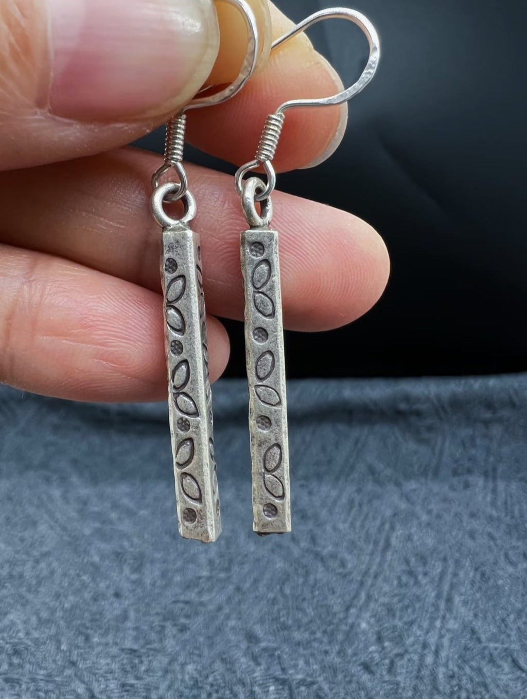 Vintage Silver Bar Dangle Earrings – Handcrafted Textured Drop Earrings with Botanical Engraving