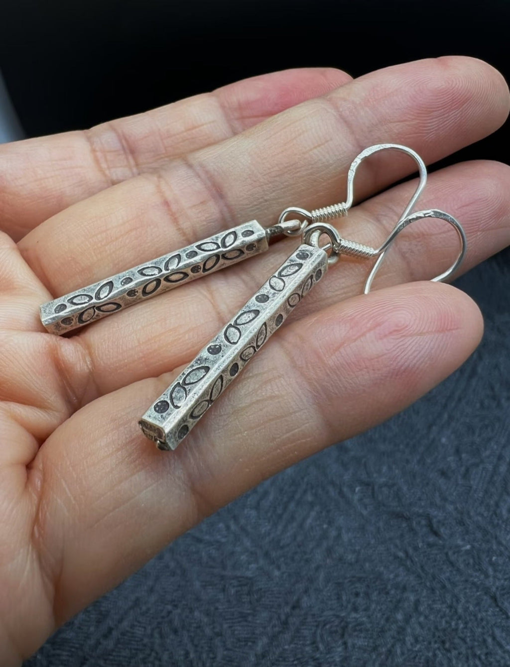 Vintage Silver Bar Dangle Earrings – Handcrafted Textured Drop Earrings with Botanical Engraving