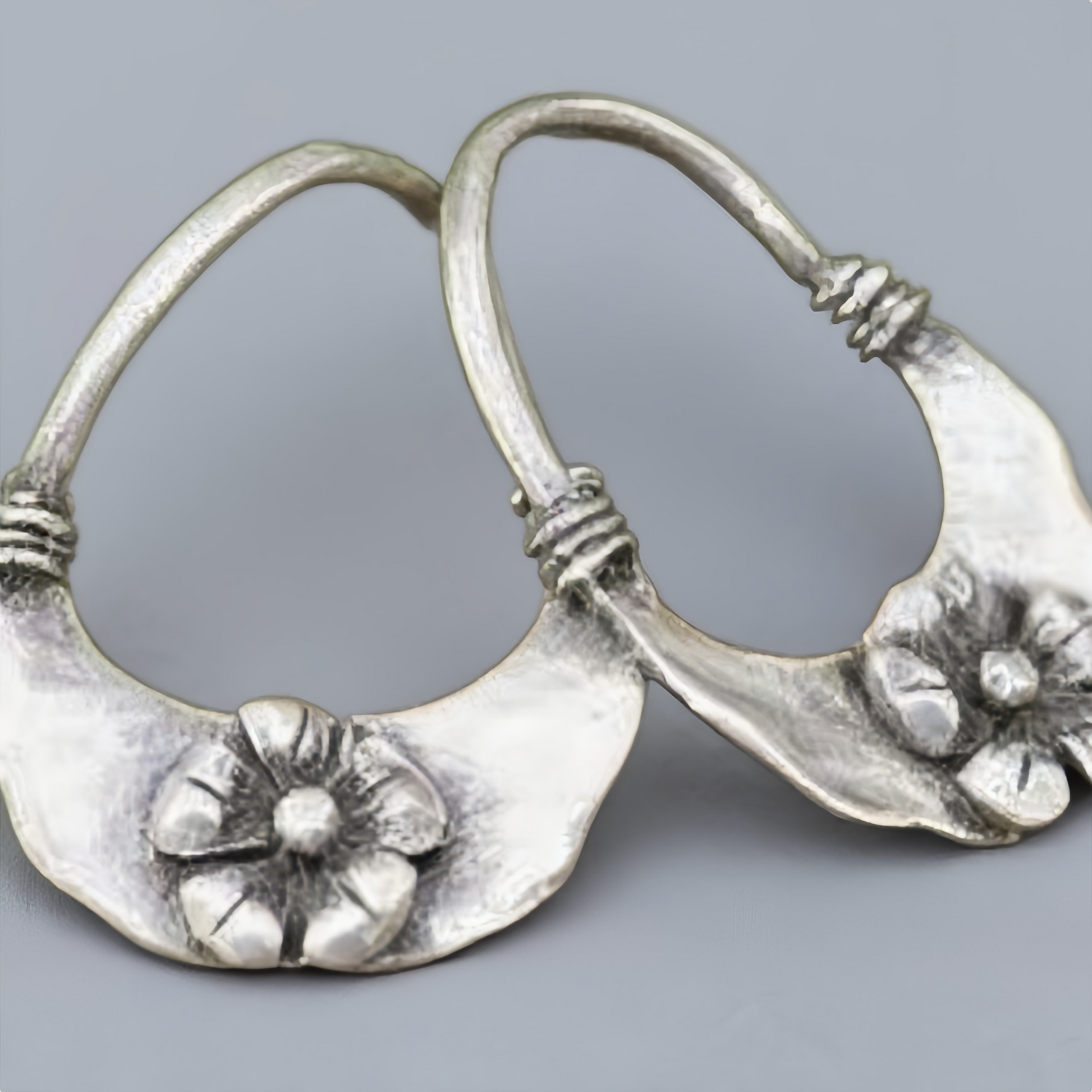 Rustic Floral Hoop Earrings – Handcrafted Vintage Silver Flower Drop Design