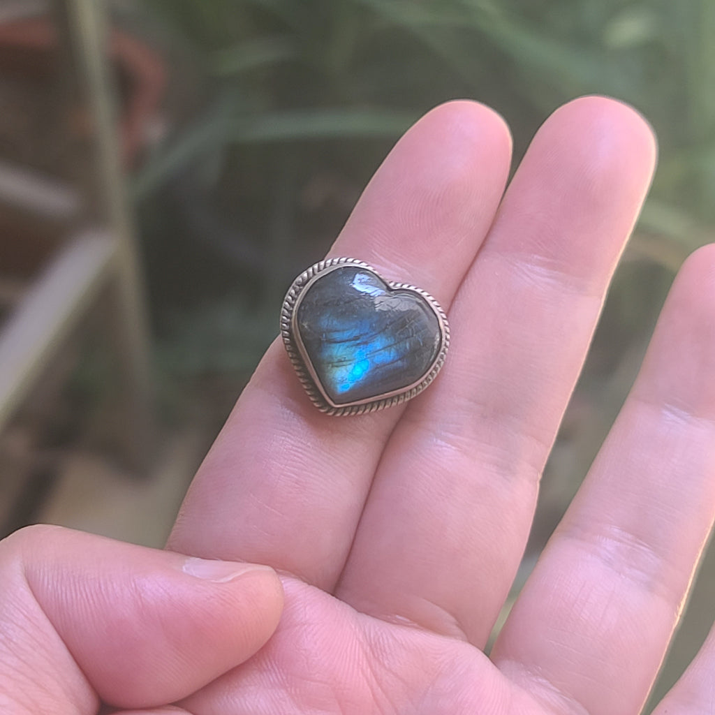 Heart-Shaped Labradorite Ring – Handmade Silver Ring with Iridescent Blue Flash