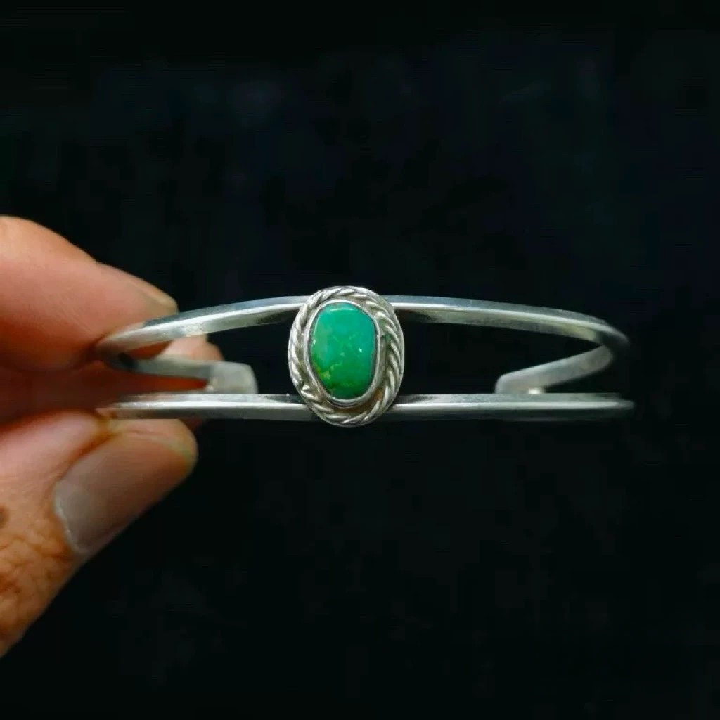 Handmade Sterling Silver Cuff Bracelet with Green Oval Stone – Double Band Southwest-Inspired Bangle