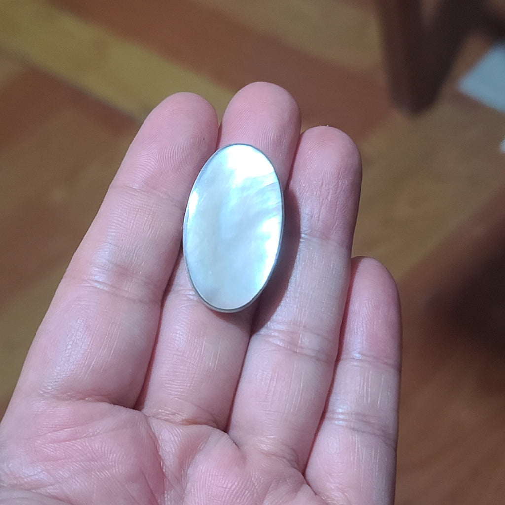 Oval White Mother of Pearl Ring – Elegant Handmade Shell Jewelry in Silver Setting