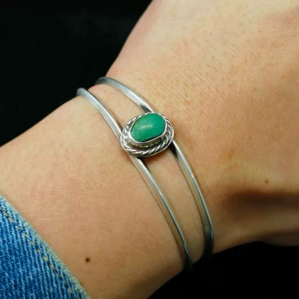 Handmade Sterling Silver Cuff Bracelet with Green Oval Stone – Double Band Southwest-Inspired Bangle