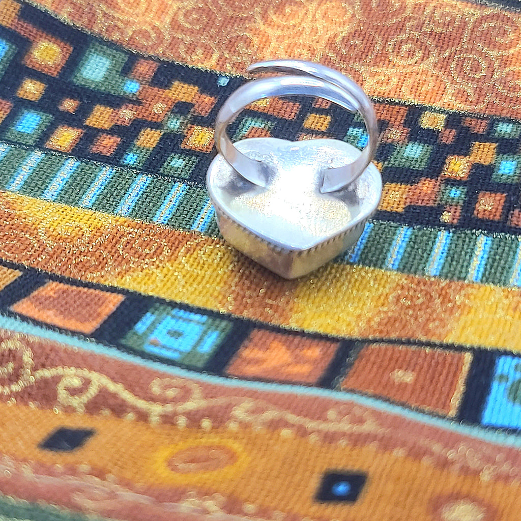 Heart-Shaped Labradorite Ring – Handmade Silver Ring with Iridescent Blue Flash